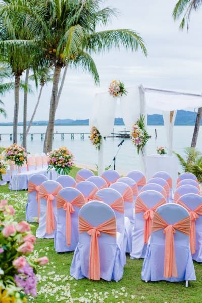 Phuket wedding beach