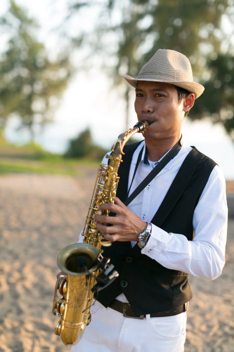 JW Marriot sax